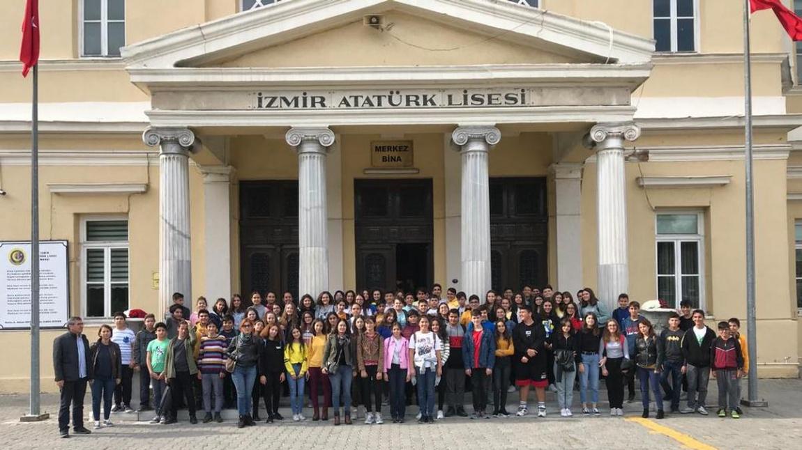 Öğrencilerimiz İzmir Atatürk Lisesini Ziyaret Etti